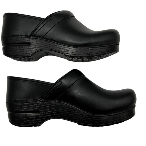 Dansko Shoes - Dansko Professional Black Leather Nursing Clogs